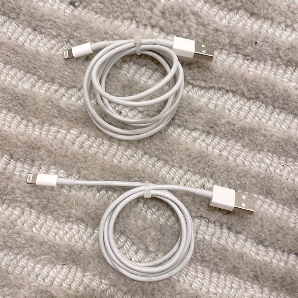 Apple USB to Lightning Cable